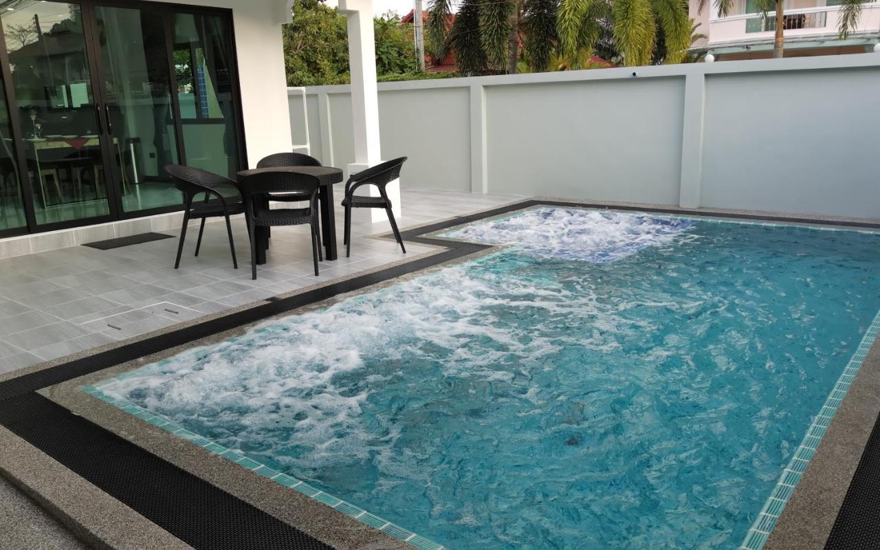 Private Pool Villa With Jacuzzi At Royal Park Village - Walk To The Beach - 6 People - Max 3 Males (Adults Only) Джомтьен Экстерьер фото