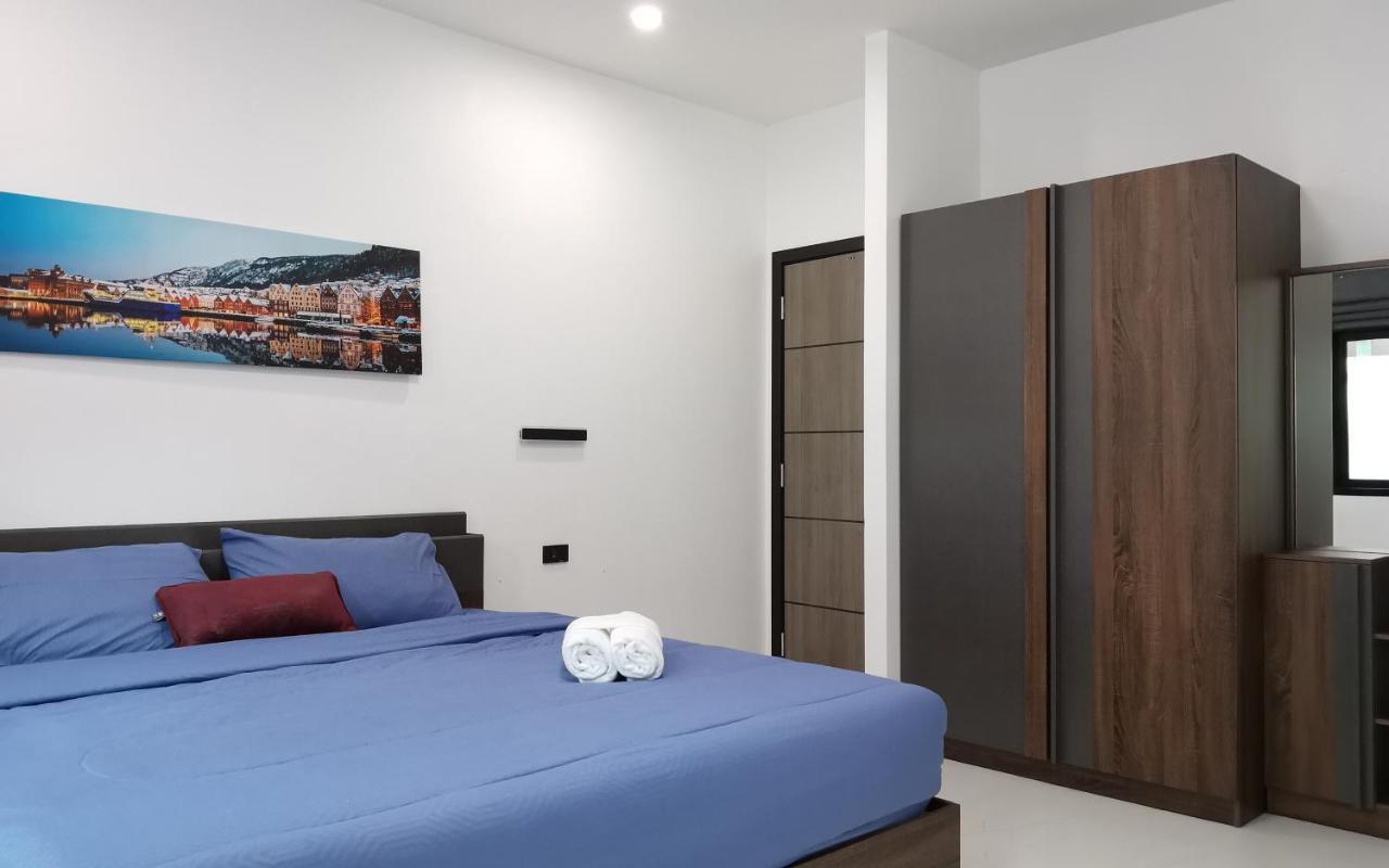 Private Pool Villa With Jacuzzi At Royal Park Village - Walk To The Beach - 6 People - Max 3 Males (Adults Only) Джомтьен Экстерьер фото