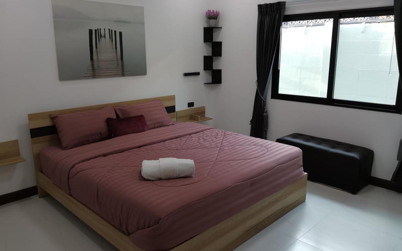 Private Pool Villa With Jacuzzi At Royal Park Village - Walk To The Beach - 6 People - Max 3 Males (Adults Only) Джомтьен Экстерьер фото